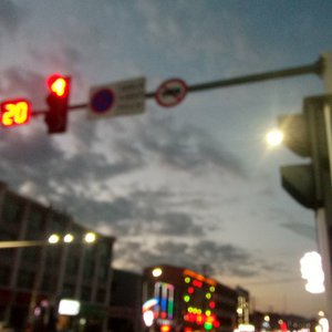 打麻将输了让男人吃奶抵
